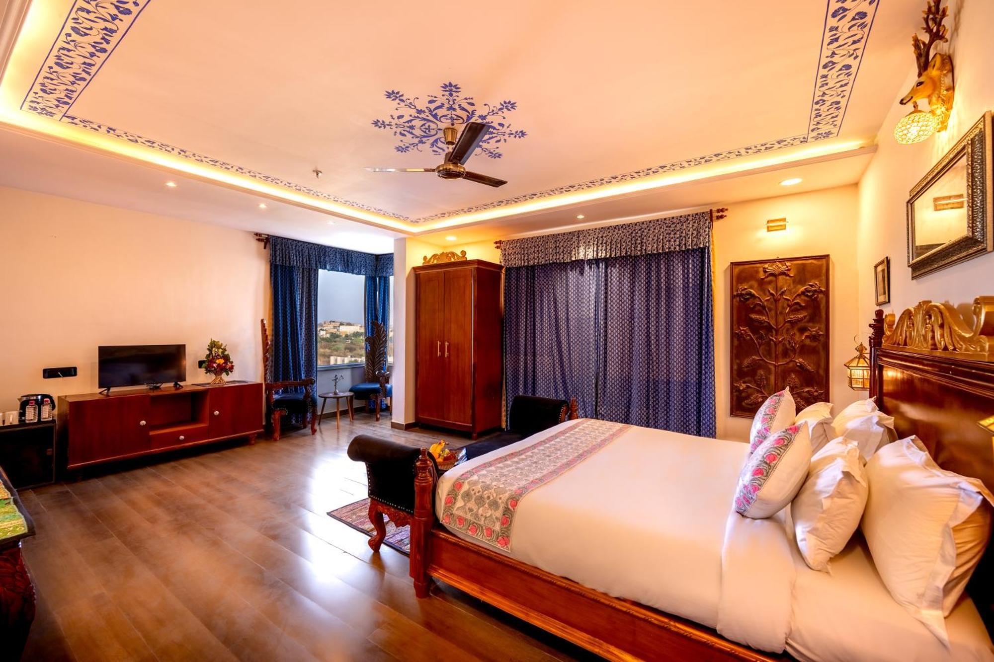 The Chronicles - Near The Lake Pichola อุเดเปอร์ ภายนอก รูปภาพ