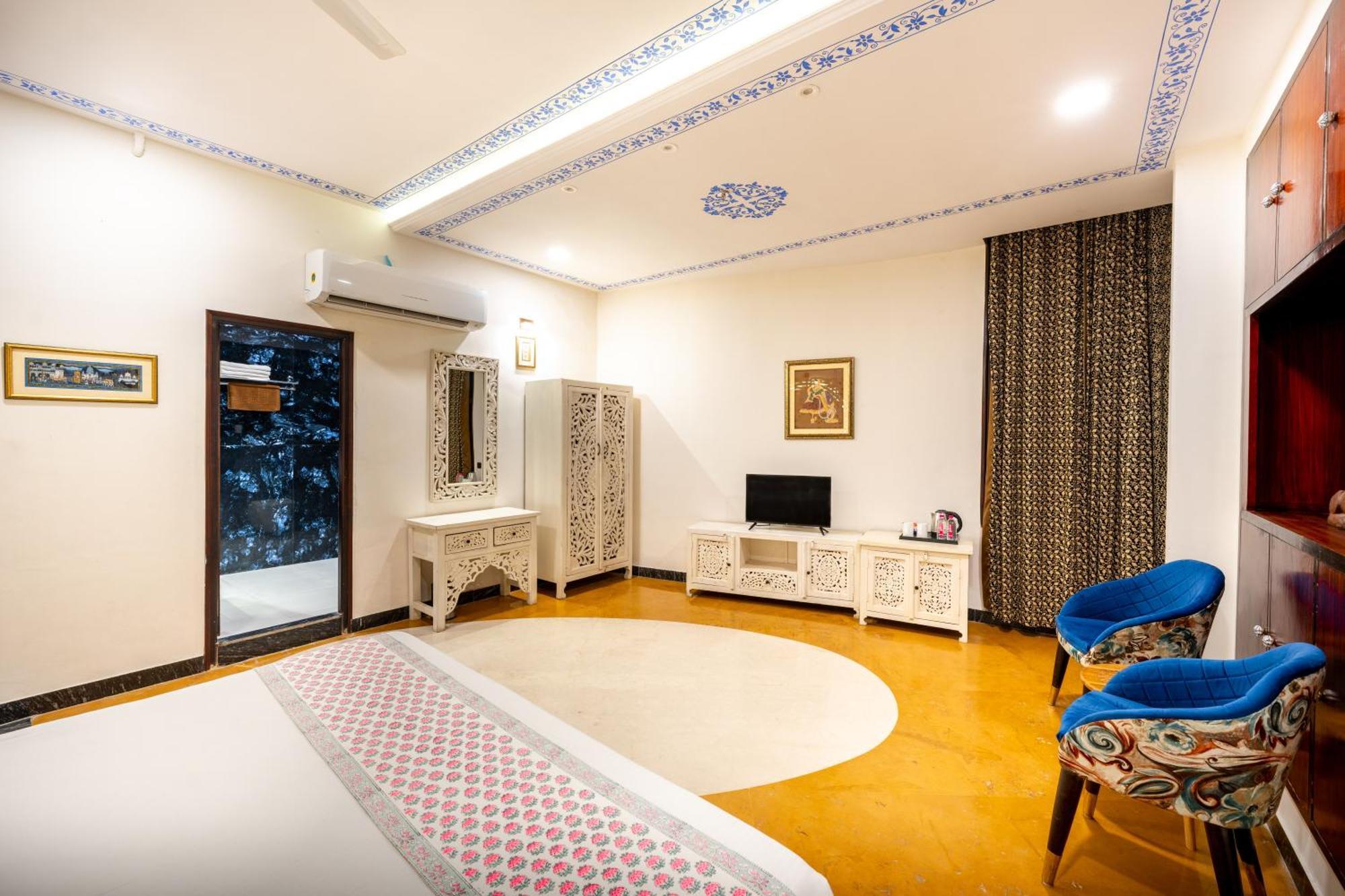 The Chronicles - Near The Lake Pichola อุเดเปอร์ ภายนอก รูปภาพ
