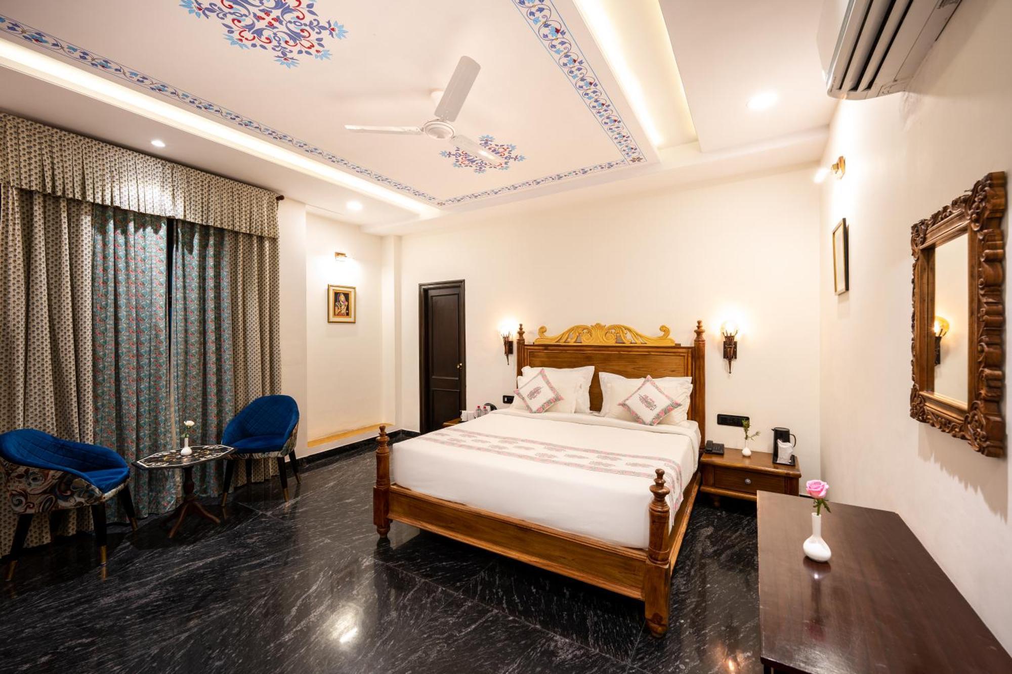 The Chronicles - Near The Lake Pichola อุเดเปอร์ ภายนอก รูปภาพ