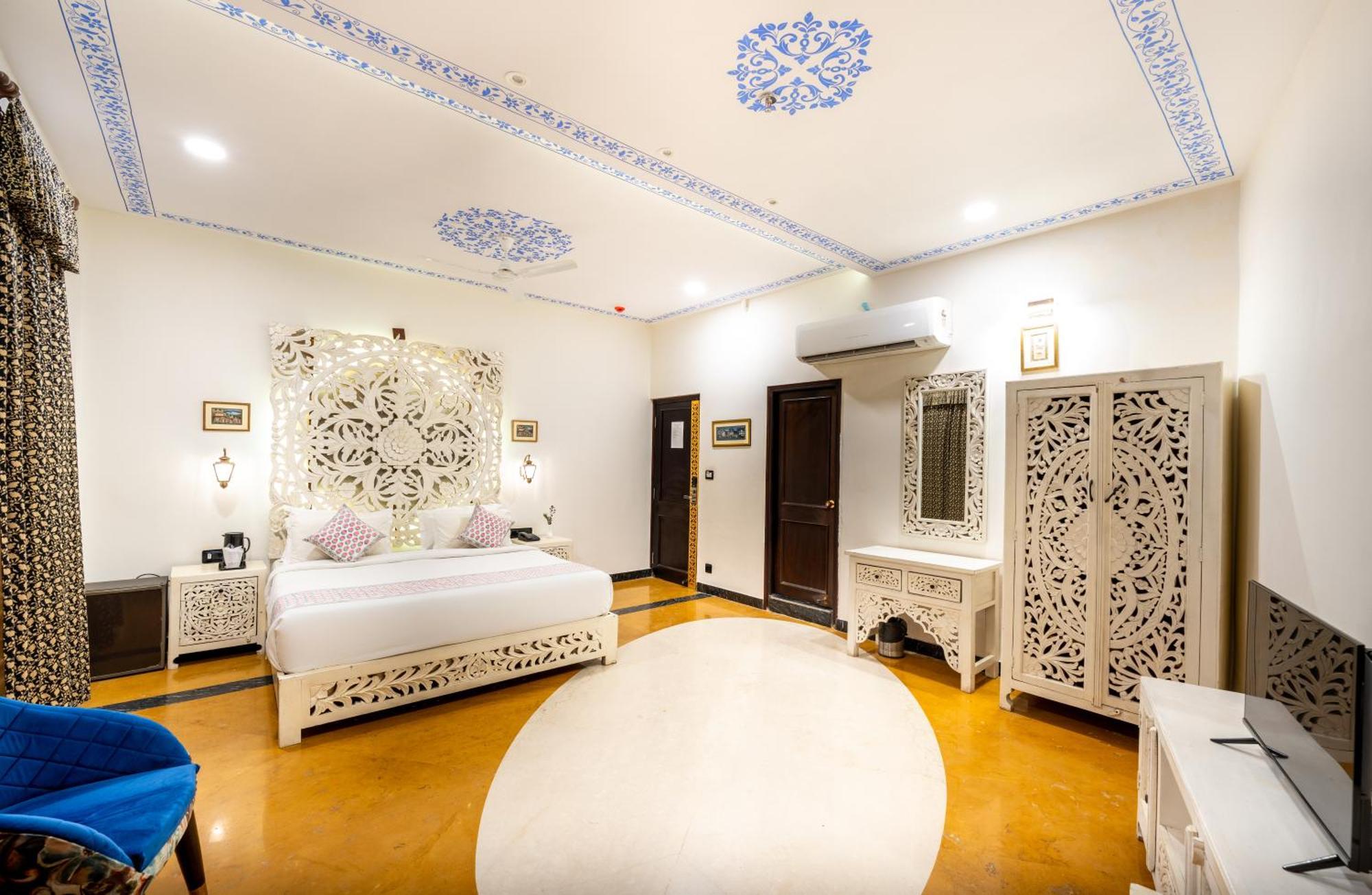 The Chronicles - Near The Lake Pichola อุเดเปอร์ ภายนอก รูปภาพ